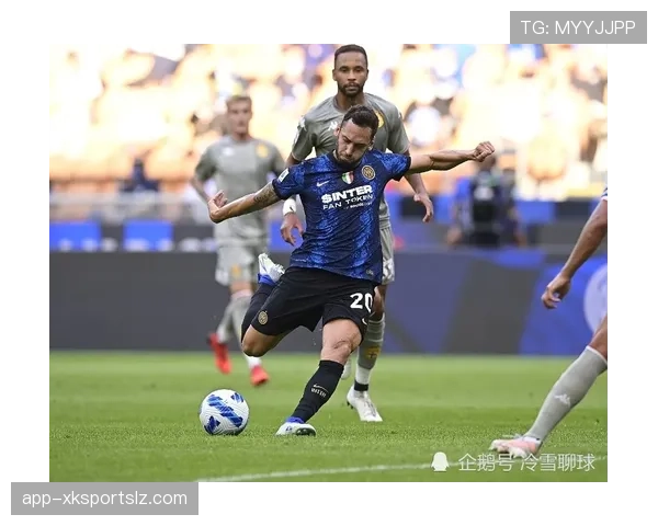 菲利克斯边路转中路的角色演变分析