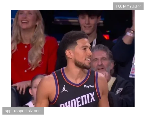 布克无球跑动制造空位提升外线效率不同于利拉德