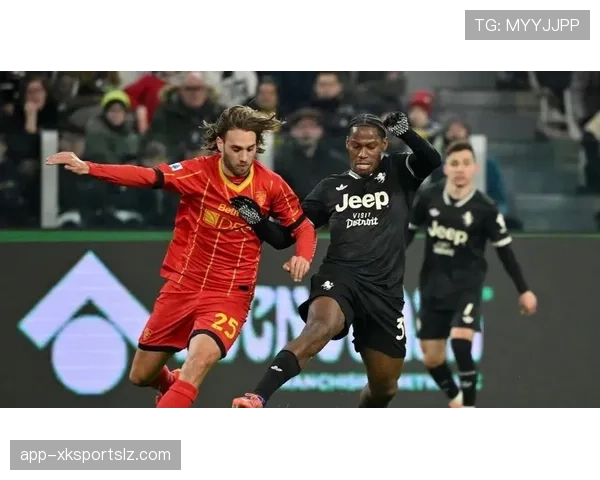 乔纳森·戴维与热苏斯：全能前锋的角色演变与生涯路径分野